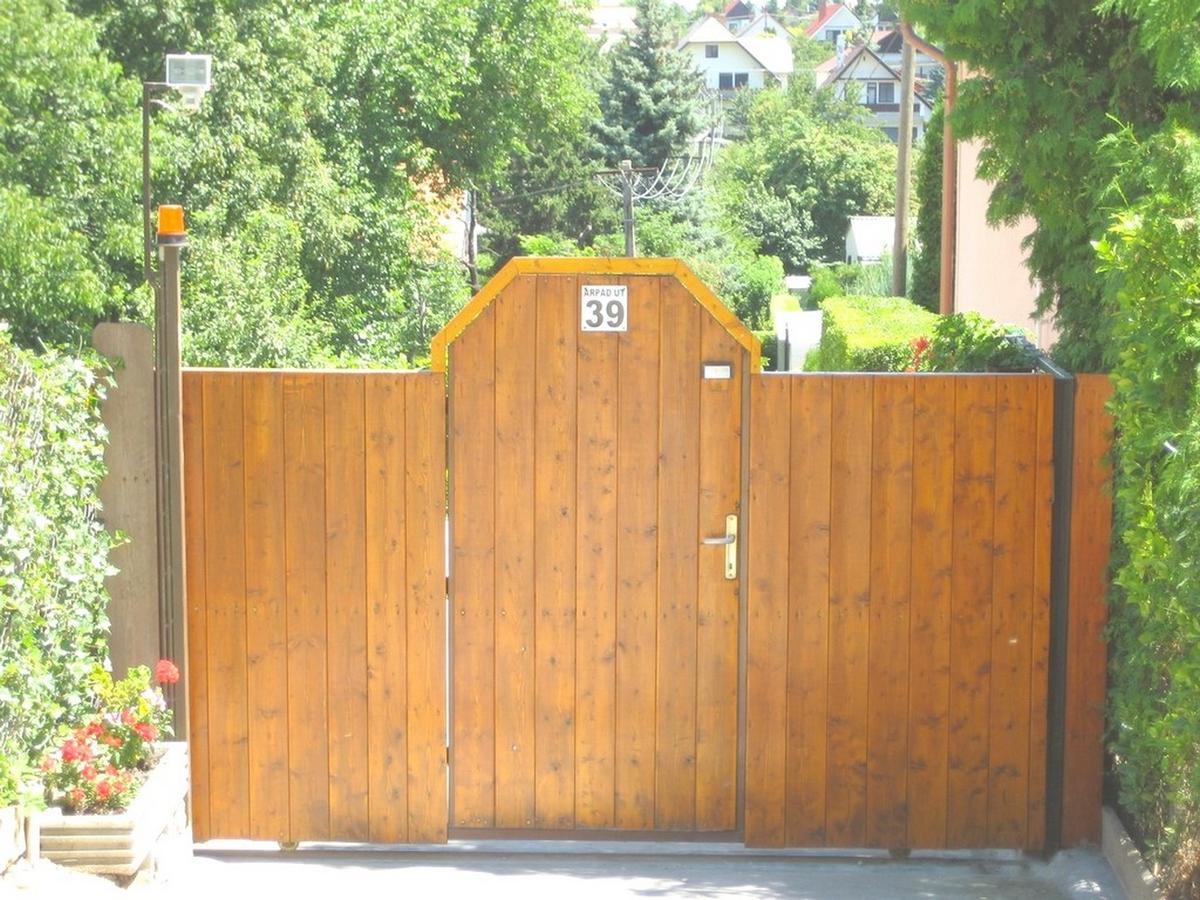 Lala Apartmanok Balatonboglár Exterior photo