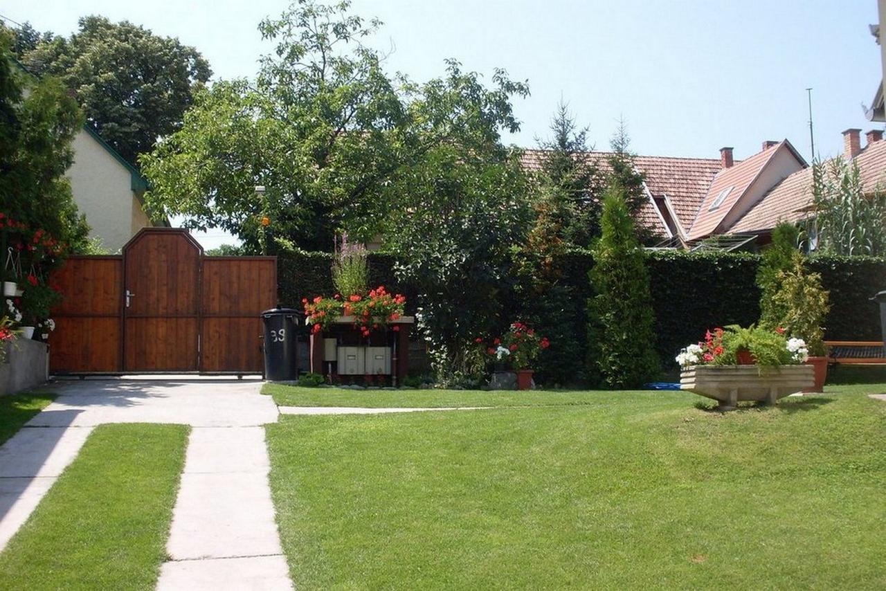 Lala Apartmanok Balatonboglár Exterior photo