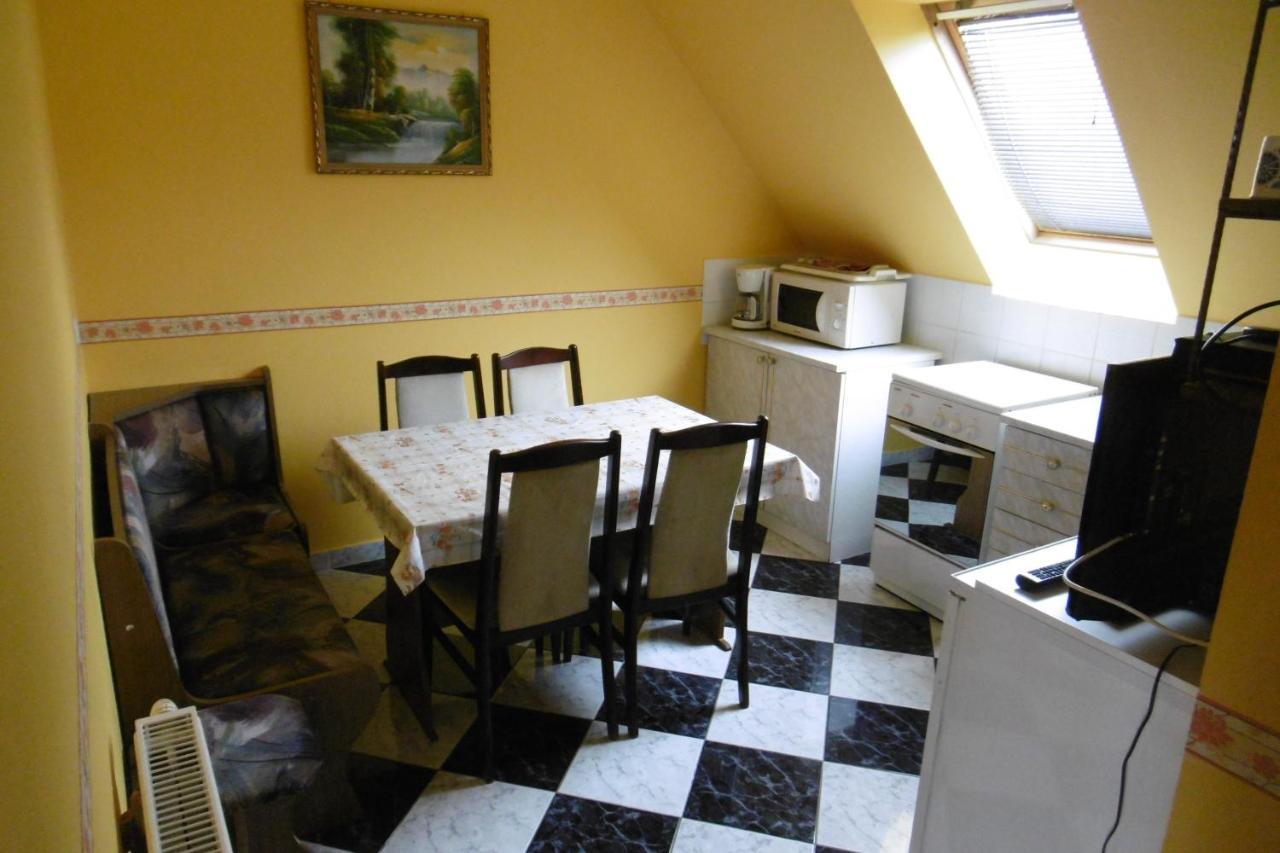 Lala Apartmanok Balatonboglár Exterior photo